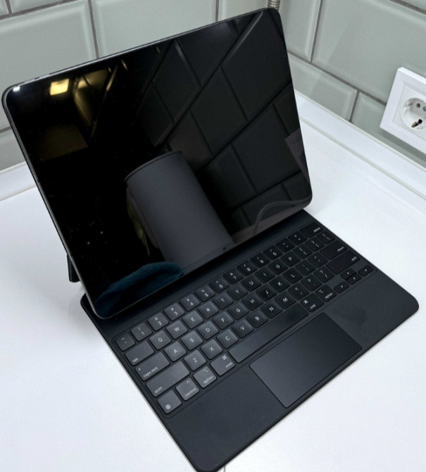 Планшет Magic Keyboard for iPad Pro 12.9" 5th gen - Black ( MJQK3) Київ - фото 6