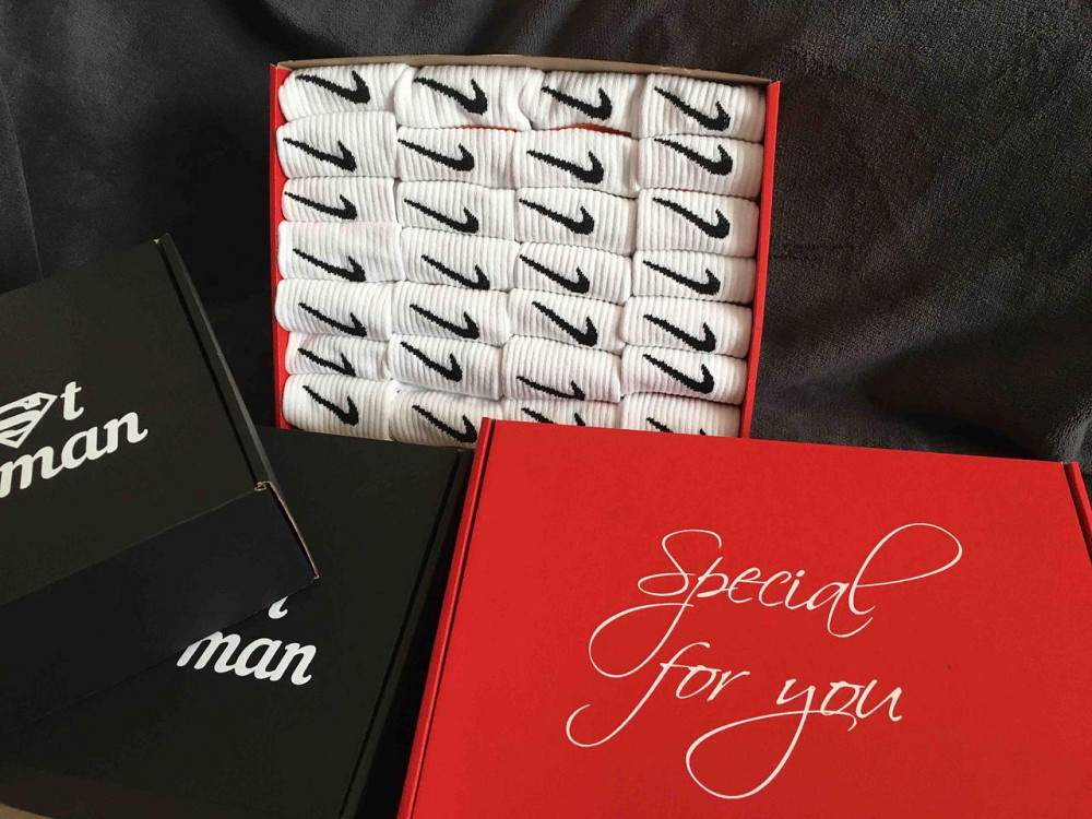 Подарунковий набір шкарпеток Nike 28 шт – стильні чоловічі та жіночі шкарпетки, 100% бавовна, різні розміри Киев - изображение 1