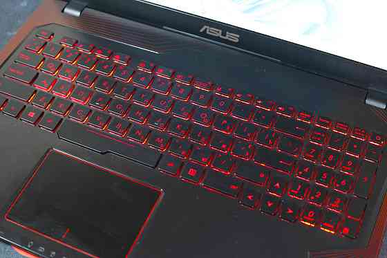 Игровой мощный ноутбук ASUS ROG Strix GL553VE i5-7300HQ /16 GB / 2 шт SSD/GeForce GTX 1050 Ti Б\У Киев