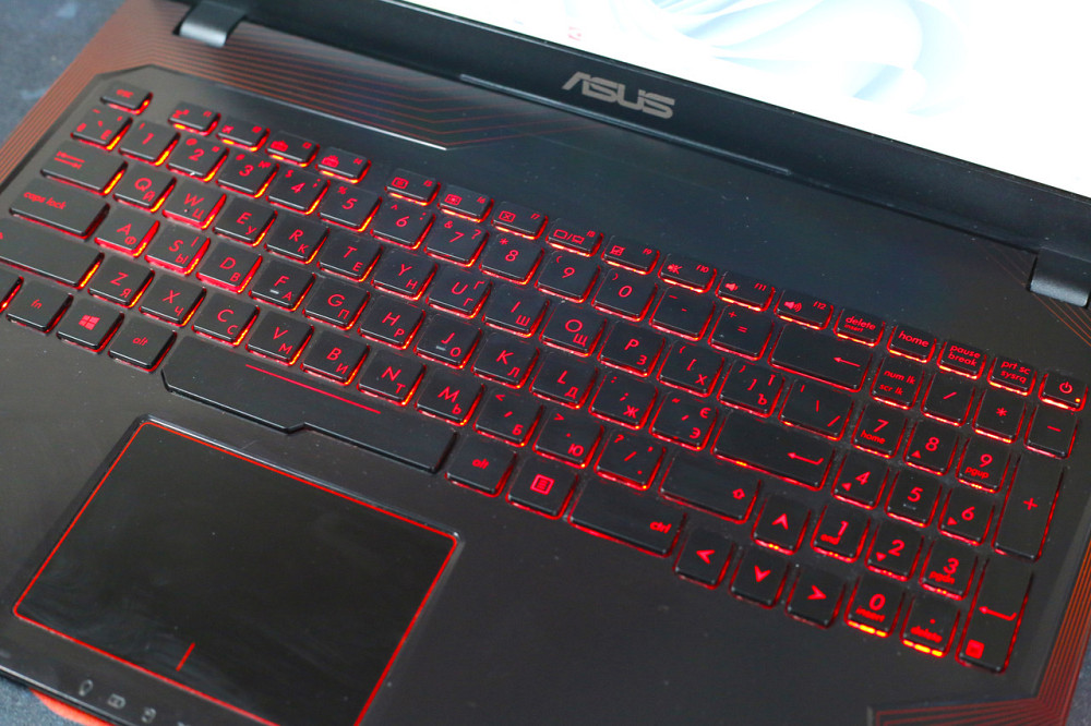 Игровой мощный ноутбук ASUS ROG Strix GL553VE i5-7300HQ /16 GB / 2 шт SSD/GeForce GTX 1050 Ti Б\У Киев - изображение 4