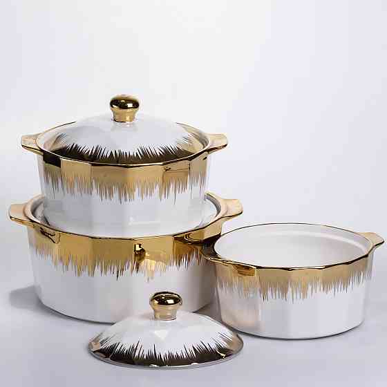 Фарфоровые супницы с крышками и ручками, 3 шт. Киев