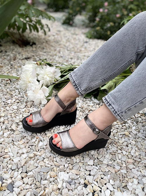 Mermaid Босоніжки жіночі нікель 85-7 літні, шкіра сатин / Модні босоніжки на танкетці 37р. 39р. Коломыя - изображение 4