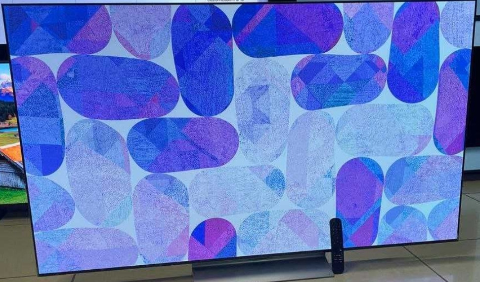 Телевизор Безрамный: 65