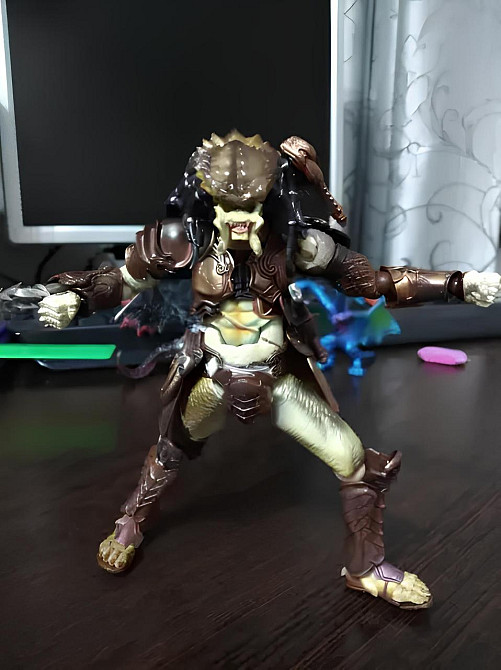 Фігурка Хижака (Predator) Figma — колекційна статуетка 16 см з аксесуарами, високодеталізована Київ - фото 7