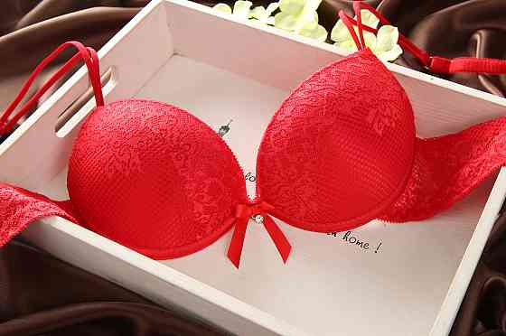 Комплект нижньої білизни жіночий червоний Київ