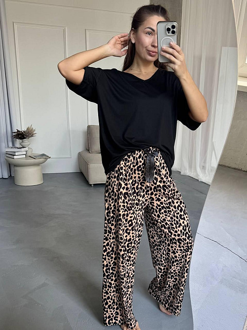 Жіночий домашній комплект двійка: футболка + леопардові штани котон 48/52 Одеса - фото 1