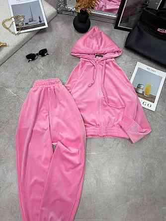 Женский повседневный велюровый костюм двойка: кофта и штаны Розовый, 50/52 Одесса