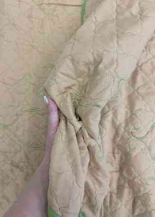 Покривало стьобане з наволочками Expo Trade ромб 220x220 (+-10 см) бежевий з салатовим (85-162) Київ