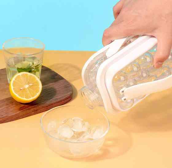 Портативная Силиконовая форма для льда на 17 шариков ICE CUBE TRAY / Переносная бутылка для льда Киев