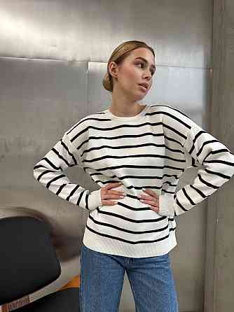 Жіночий базовий смугастий светр оверсайз шерсть 70% акрил 30% Білий Одеса