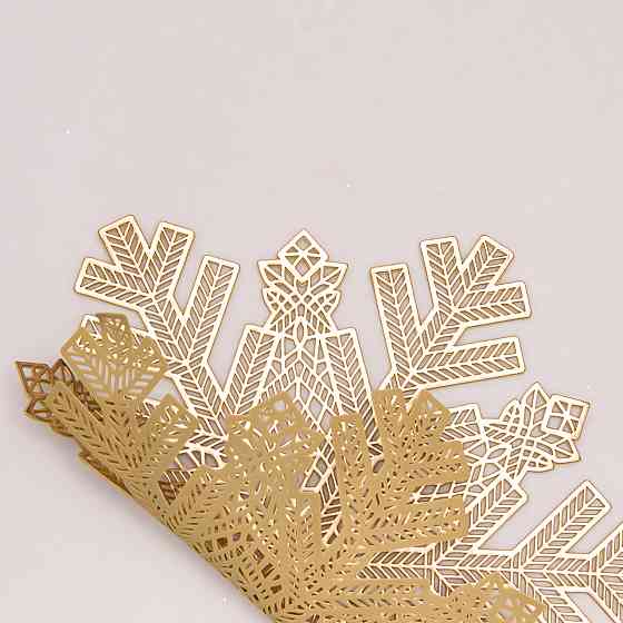 Yiwu Килимок для сервірування столу Snowflake 38 см, золото HP-36327-13 Коломыя