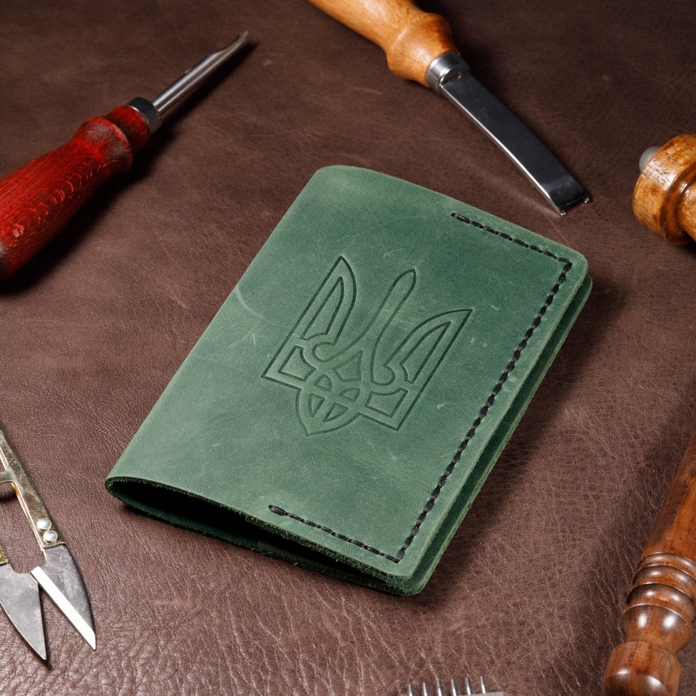 Паспортниця Тризуб Зелена шкіряна, стильний практичний чохол зі шкіри з тисненням, обкладинка на паспортMasterSem Київ - фото 1