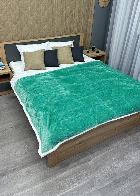 Плед двосторонній 155х200 см (+-5см) із штучною овчиною, хутром та люрексом Бірюзовий з білим (87-084) Київ - фото 3