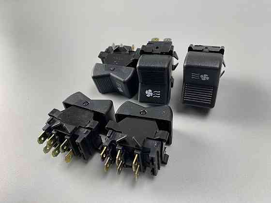 Перемикач (клавіша) вентилятора отопітеля МТЗ Мукачево