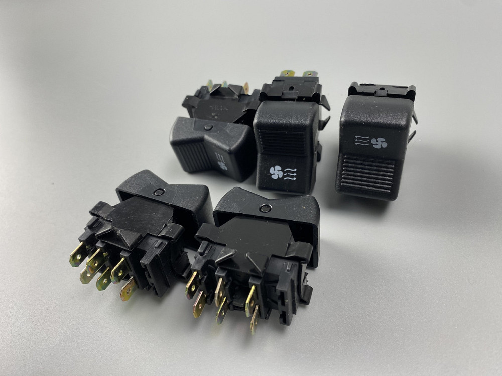 Перемикач (клавіша) вентилятора отопітеля МТЗ Мукачево - фото 4