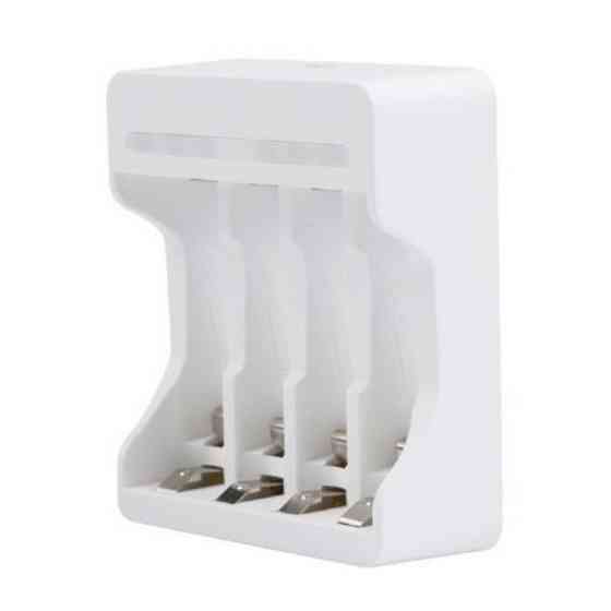 Зарядка для акумуляторів AA/AAA 1.8А Beston C9009 Київ