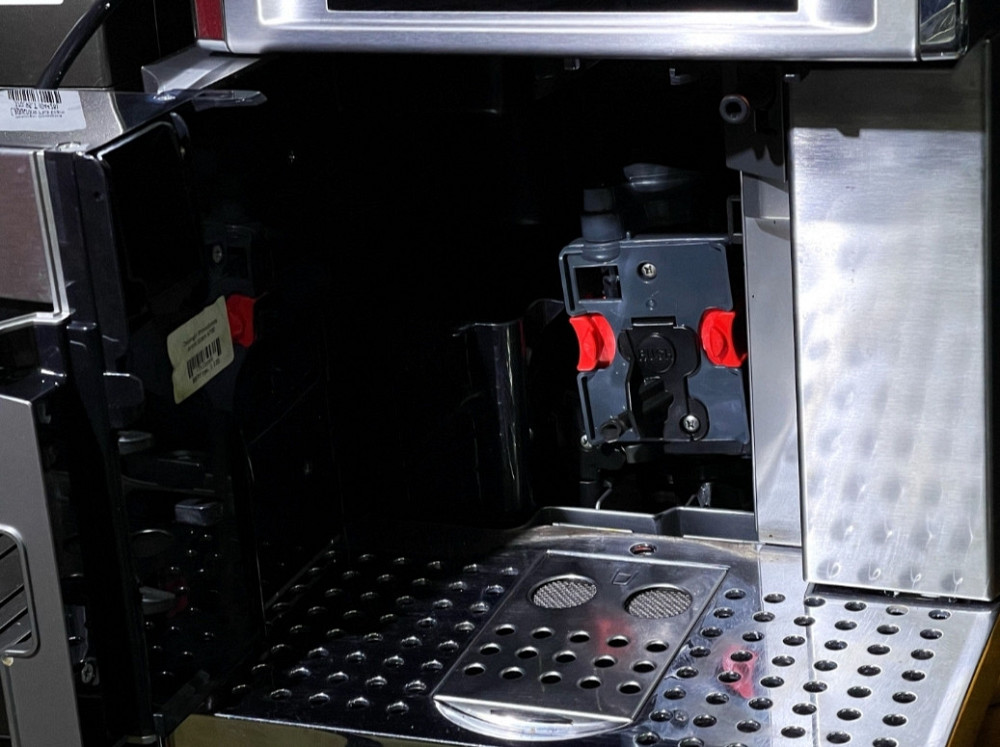 Кофемашина Delonghi PrimaDonna Avant ECAM 6700 Київ - фото 1