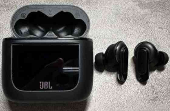 Беспроводные наушники JBL Tour Pro 2 ANC+ENC активный сенсорный экран. Киев