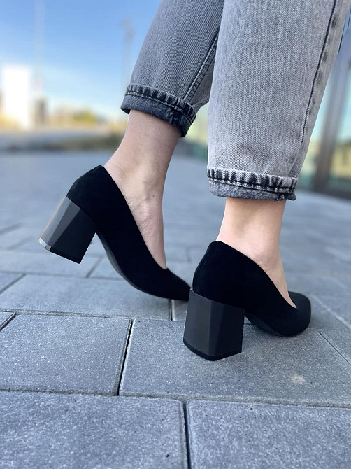VIKA Туфлі жіночі VIKA чорні еко-замша каблук 6см розміри 36-40 (4925) Коломия - фото 3