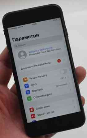 IPhone SE 2 (2020) 64Gb Neverlock Оригінал Київ