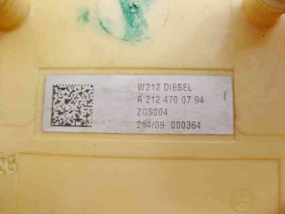 Mercedes-Benz  A2124700794 Кріпильна пластина з датчиком рівня палива в баку зліва E-Class W212 CLS C218 Одеса