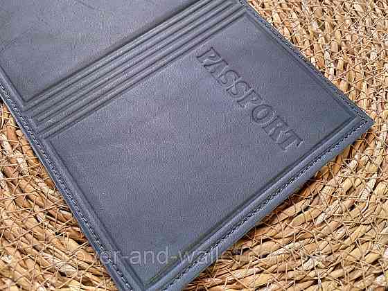 Шкіряна обкладинка на закордонний паспорт чорного кольору PS Leather Київ