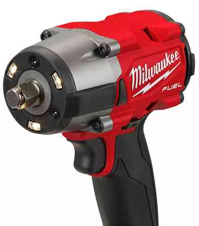 Гайкокрут імпульсний компактний 1/2" (881 Нм) з фрикційним кільцем MILWAUKEE M18 FMTIW2F12-502X , (+ Одеса