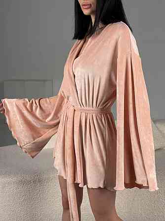 Женский домашний велюровый мини халат плюш велюр Персик, 48/52 Одесса