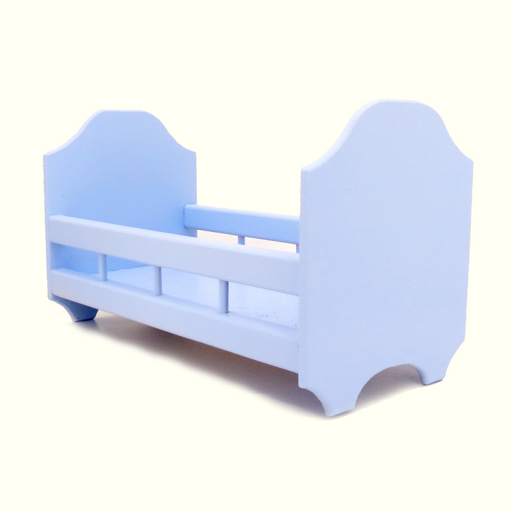 Кровать для кукол 