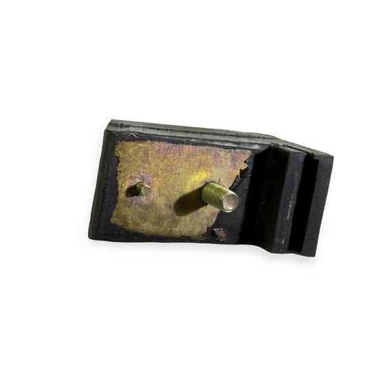 Подушка ЗАЗ 1102, 1103, 1105 Таврия квадратная AT двигателя Мукачево