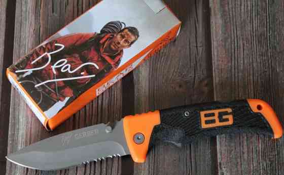 Ніж складаний BG U4 з серрейтором Дніпро