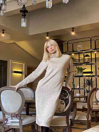 Тепле ангорове плаття міді з високим коміром "Amina" оптом | Батал Київ