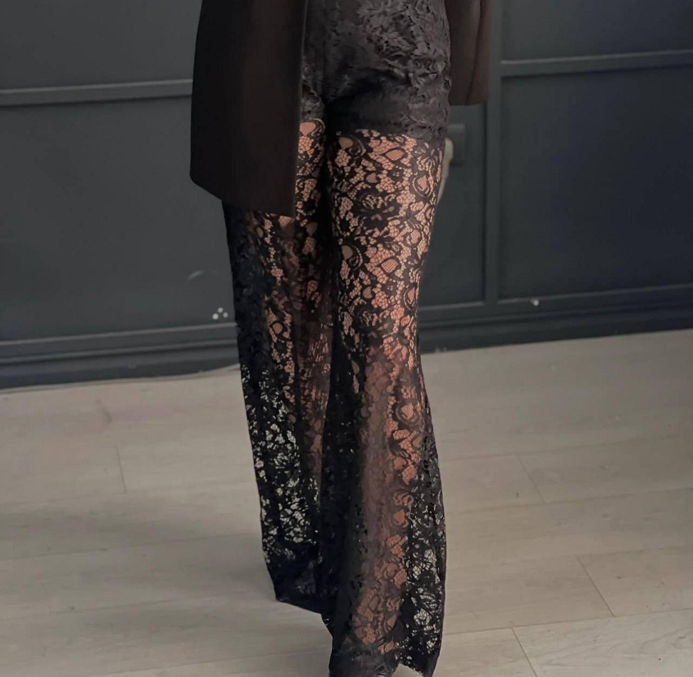 Жіночі мереживні штани — кльош із високою талією й шортики гіпюр + стрейч підкладка Чорний, 46/48 Одеса - фото 2