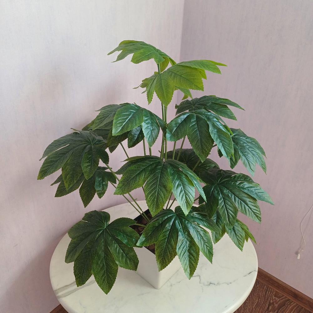 Штучний кущ Фатсіі із латексу Дніпро - фото 5