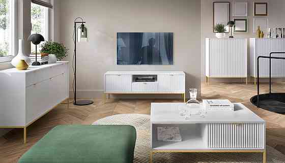 Комод високий Perfect Home Нова / Nova 2-дверний з золотими ніжками K104 Білий (PFH-091233) Дніпро
