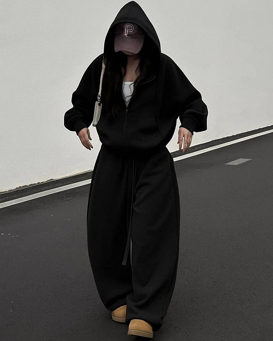 Женский теплый оверсайз костюм: худи с капюшоном и широкие брюки с утяжкой трехнитка на флисе Одесса - изображение 1