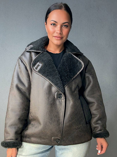 Дублянка жіноча Aftf Basic 242 з темним хутром на ґудзиках коричнева, коричневий, M Київ - фото 15