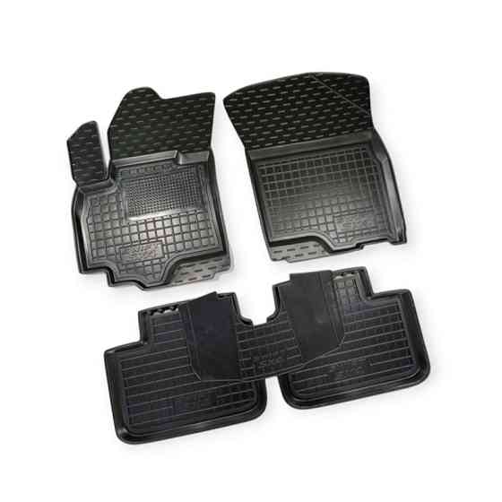 Килимки салону Suzuki SX4 (2006-2016), Swift (2005-2010) борт 2,5 см, з перемичкою Мукачево