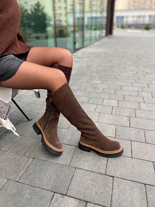 Чоботи жіночі 3004 на плоскій підошві коричневі зимові з натуральної замші / Чоботи замшеві зим Коломия - фото 4