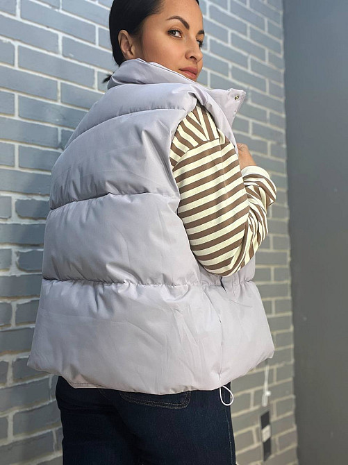 Жилет жіночий JOY ONE 86165 накладені кишені комір стійка затяжка знизу бузковий, бузковий, L Київ - фото 5