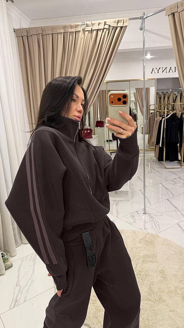 Женский стильный костюм с лампасами из качественной турецкой ткани Шоколад, 42/44 Одесса - изображение 4