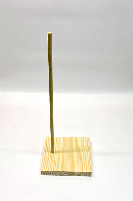 Подставка для кукол 