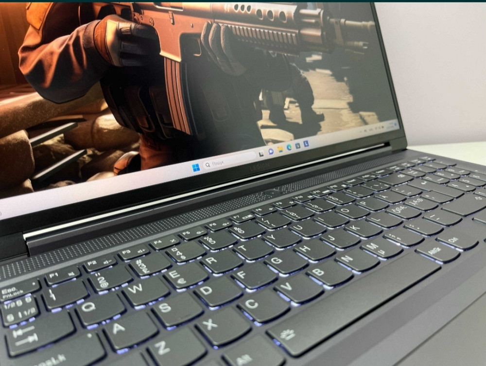 Новый! Ноутбук: Legion Slim 5.2K 165Hz. RTX 4060 8Gb. 140W R5 7640HS 16' 1TB 16Gb. Харьков - изображение 3