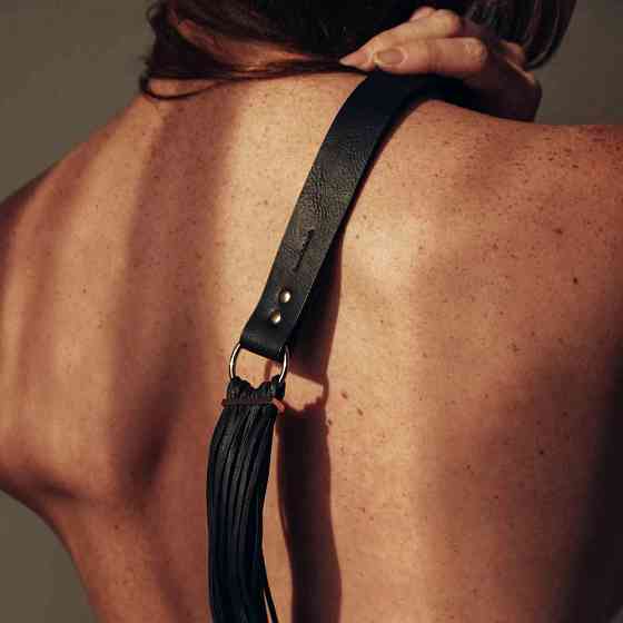Флогер Bijoux Indiscrets MAZE - Tassel Flogger Black Sex Aura Київ