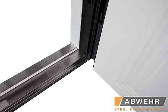 Двері вхідні квартировані. 3-х контурні, модель 569/570 ENIGMA Київ