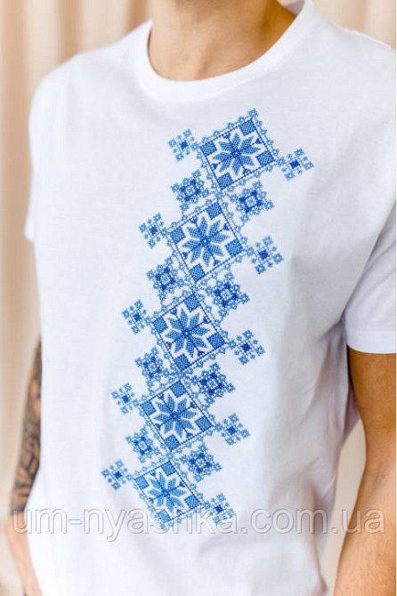 Чоловіча вишиванка з коротким рукавом футболка з вишивкою Свобода Кривий Ріг - фото 1