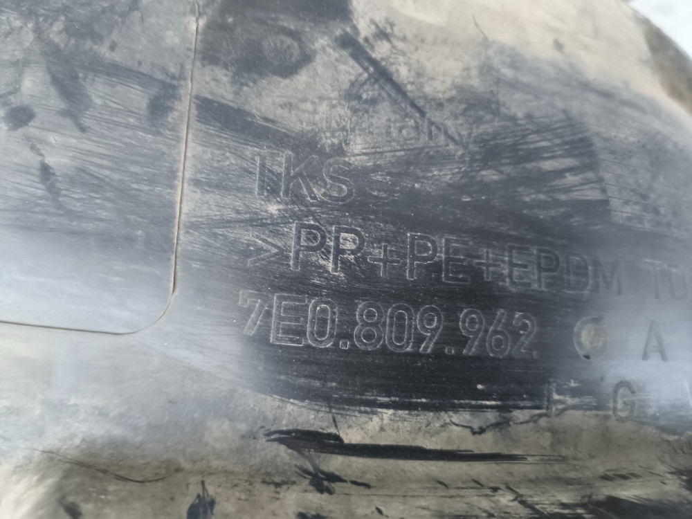 Підкрилок передній правий VW T5 2010-2015 (7E0809962A) Ковель - фото 3