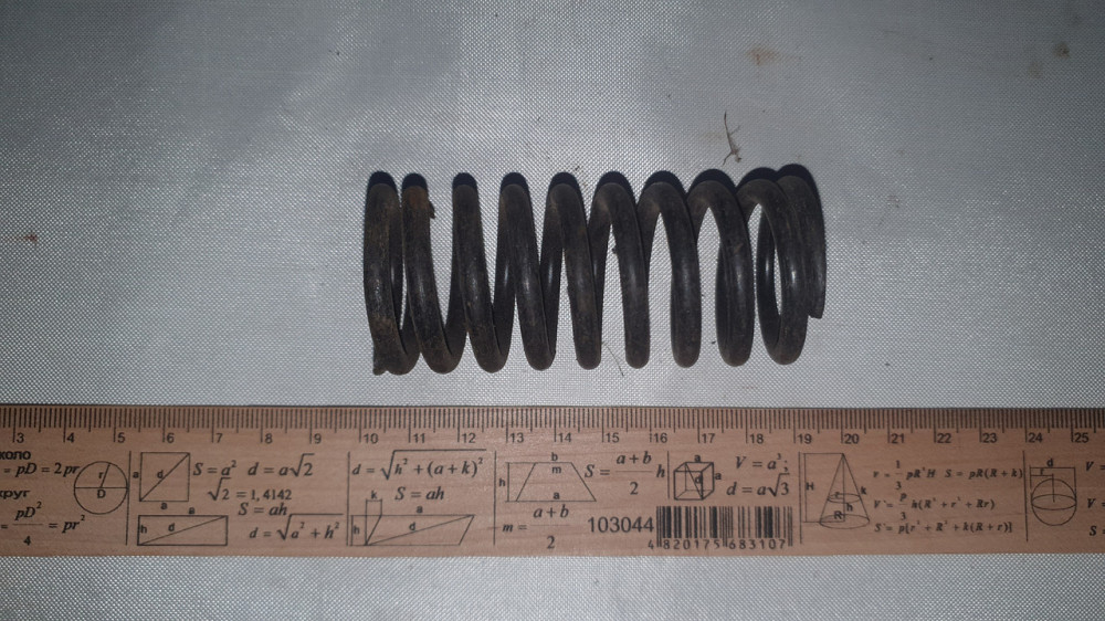 Пружина стиснення 37х82х4.7 мм. СССР. Харків - фото 1