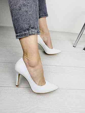 Nivelle Туфлі жіночі NIVELLE білі натуральна шкіра каблук 10 см 37р. (1826/91-9535) Коломия