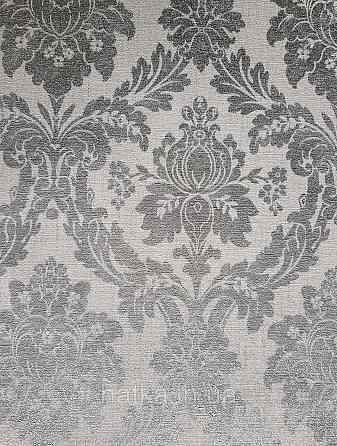 Шпалери вінілові на флізеліні AS creation Perfect 1.06Х10 класика вензелю дамаск сріблясті на світло-сірому Київ